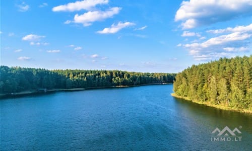 Grundstück für ein Gehöft am Makys See