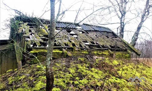 Une vieille ferme dans le quartier de Skuodas