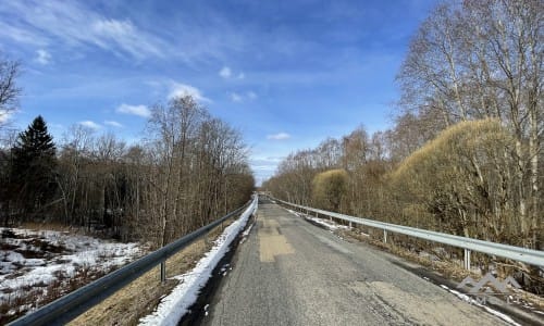 Terrains avec forêt