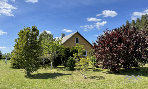 Homestead With 13 Hectares of Land