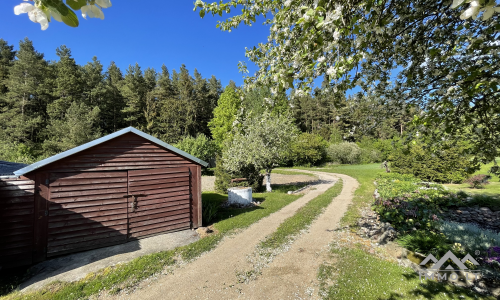 Fermette avec 13 hectares de terrain