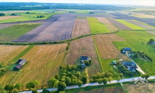 Gehöft im Bezirk Telšiai