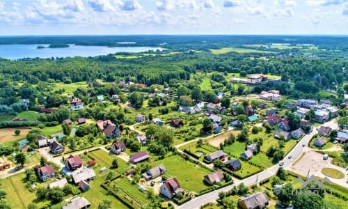 Homestead in Plateliai Near The Lake