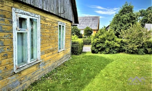 Homestead in Plateliai Near The Lake