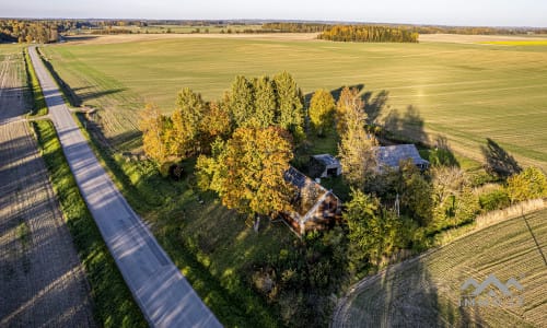 Gehöft im Bezirk Plungė