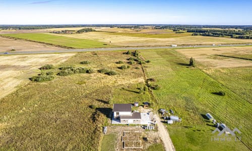 Un grand terrain à Šlapšilė