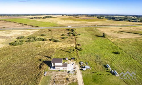 Un grand terrain à Šlapšilė