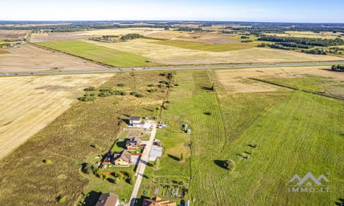 Un grand terrain à Šlapšilė