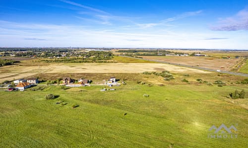 Un grand terrain à Šlapšilė