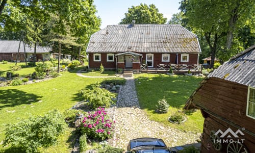 Gutshof bei Plungen