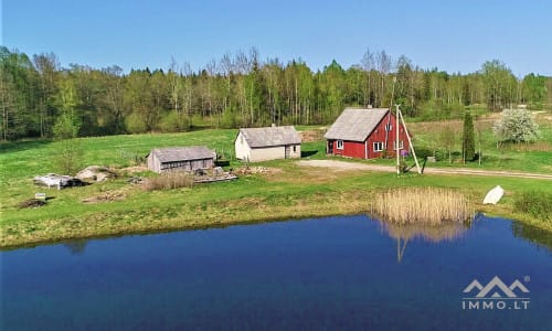 Une ferme exclusive entourée de forêts