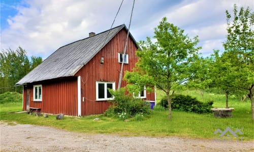 Une ferme exclusive entourée de forêts