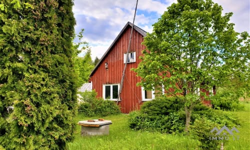 Une ferme exclusive entourée de forêts