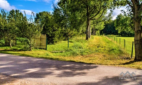 Namų valdos sklypas šalia Kuršių marių