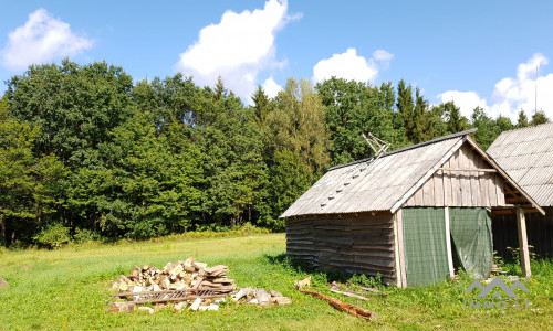 Ancienne ferme dans le quartier de Plungė