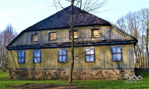 The Conservatory of The Pliateriai Manor in Šateikiai