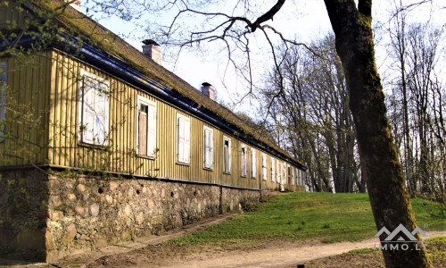 The Conservatory of The Pliateriai Manor in Šateikiai