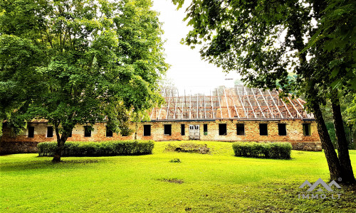 The Conservatory of The Pliateriai Manor in Šateikiai