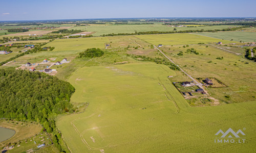 Terrain à bâtir unique avec forêt