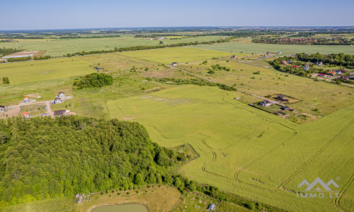 Terrains à bâtir à proximité de la forêt et de la mer