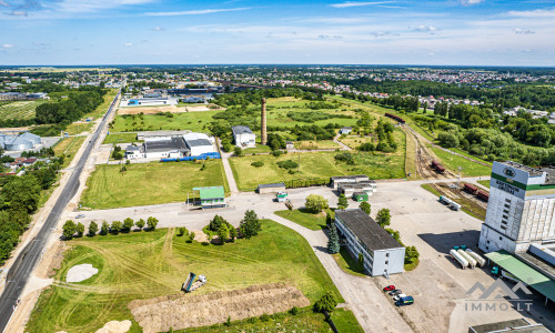 Terrain pour vente de voitures